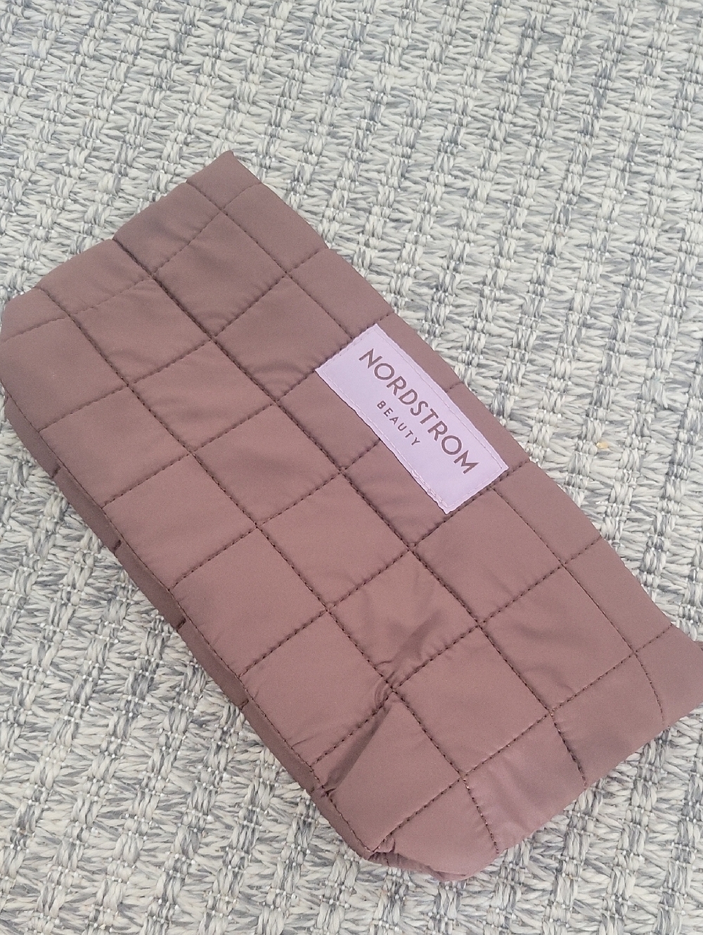 Nordstrom Beauty Quilted Makeup Pouch in Mauve Pink